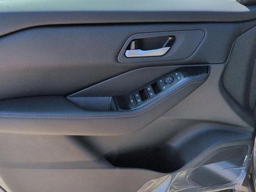 Gun Metallic 2026 Nissan Rogue SV
