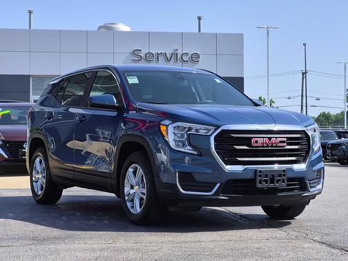 Downpour Metallic 2024 GMC Terrain SLE