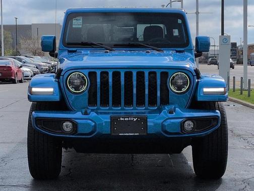 Hydro Blue Pearlcoat 2023 Jeep Gladiator High Altitude 4x4