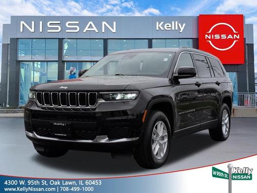 Diamond Black Crystal Pearlcoat 2023 Jeep Grand Cherokee L Laredo