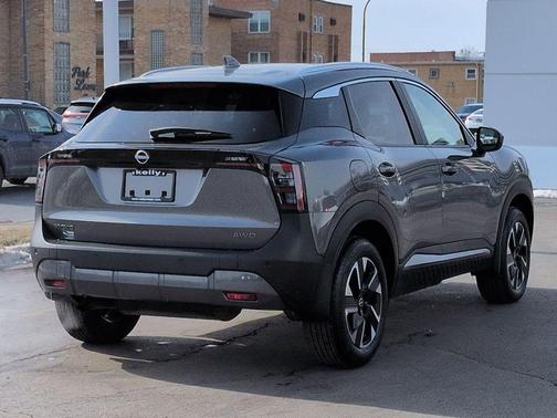 2025 Nissan Kicks SV