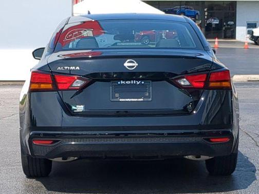 2024 Nissan Altima S FWD