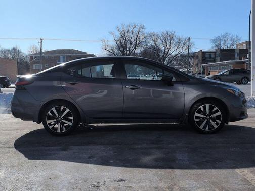 2022 Nissan Versa 1.6 S