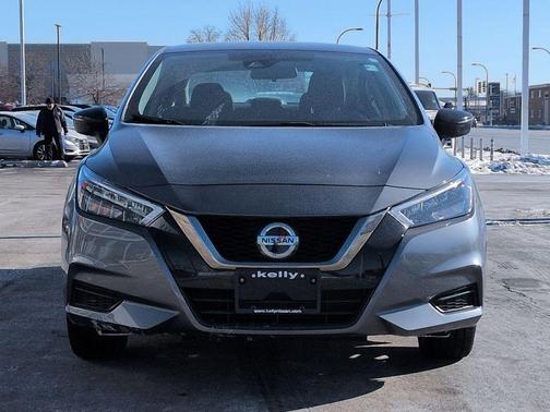 2022 Nissan Versa 1.6 S