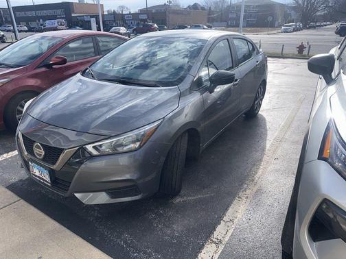 2022 Nissan Versa 1.6 S