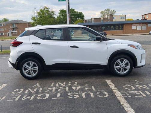 2024 Nissan Kicks S
