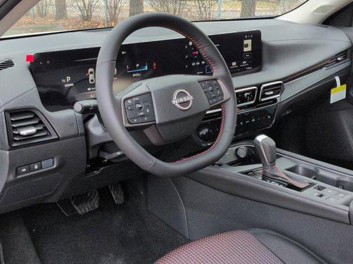 Aspen White Tricoat 2026 Nissan Sentra SR