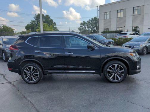 2020 Nissan Rogue SL