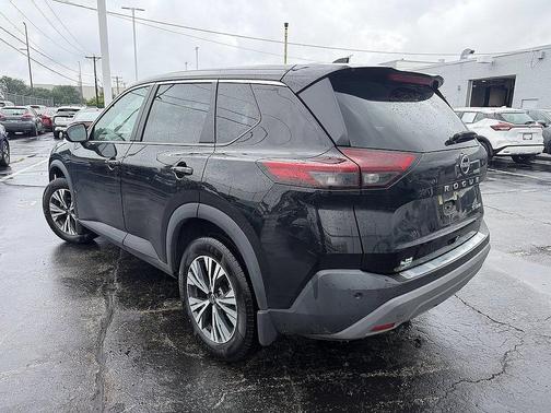 Super Black 2022 Nissan Rogue SV