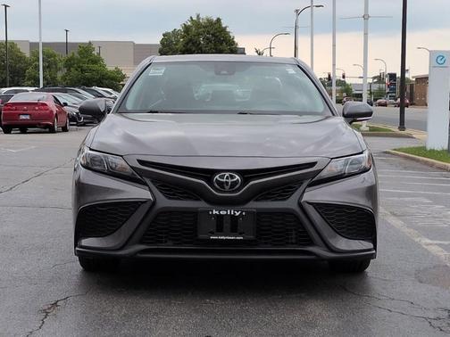 Predawn Gray Mica 2024 Toyota Camry SE