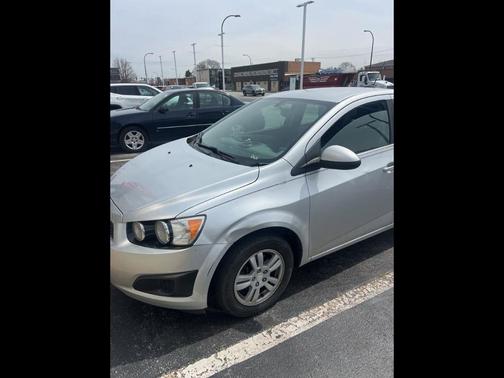 Silver Ice Metallic 2015 Chevrolet Sonic LT