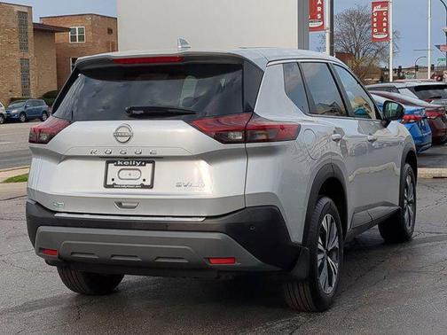 2022 Nissan Rogue SV