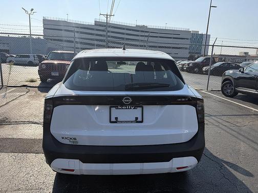 Fresh Powder 2026 Nissan Kicks S