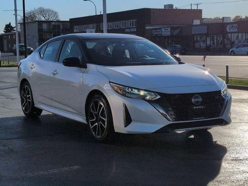 2025 Nissan Sentra SR