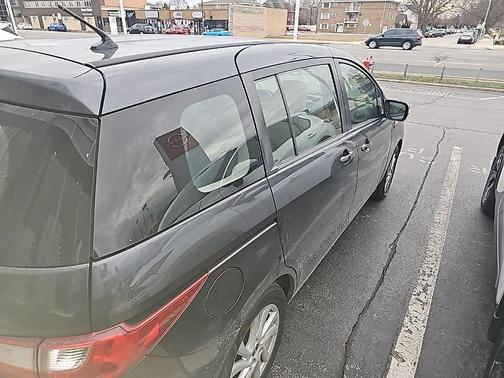 2013 Mazda Mazda5 Sport