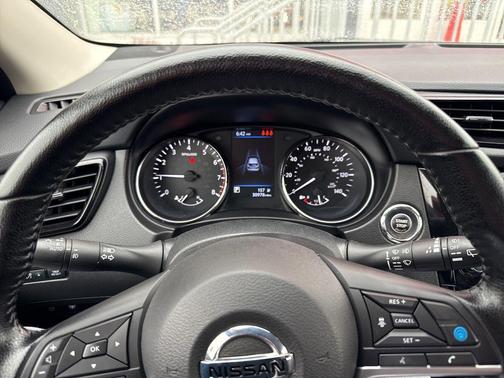 2022 Nissan Rogue Sport SV