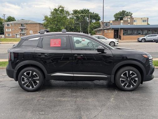 Super Black 2026 Nissan Kicks SV