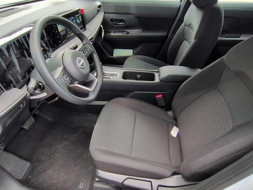 Fresh Powder 2026 Nissan Kicks S