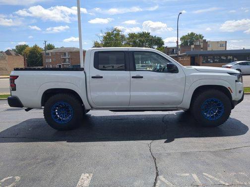 2024 Nissan Frontier S
