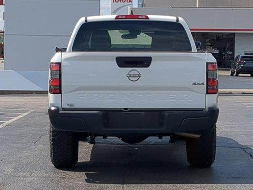 2024 Nissan Frontier S