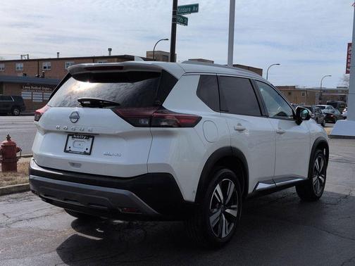 2023 Nissan Rogue SL