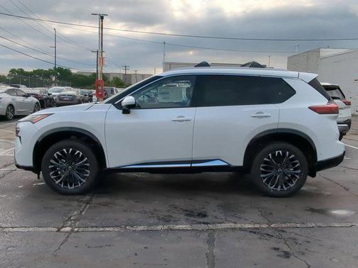 2025 Nissan Rogue Platinum