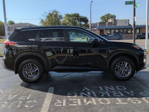 2023 Nissan Rogue S