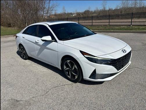 2021 Hyundai ELANTRA Limited