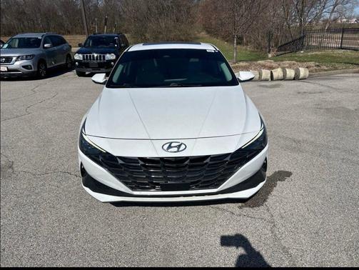 2021 Hyundai ELANTRA Limited