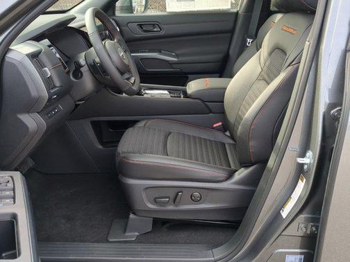 2025 Nissan Pathfinder Rock Creek 4WD