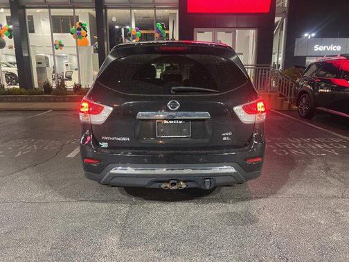 2015 Nissan Pathfinder SL