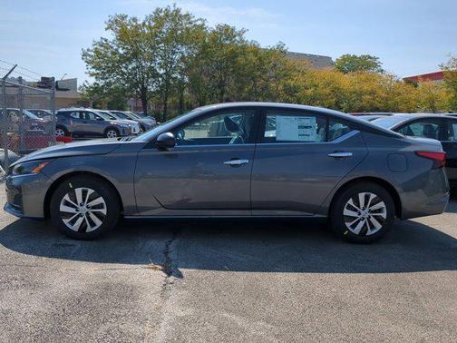 2025 Nissan Altima S FWD