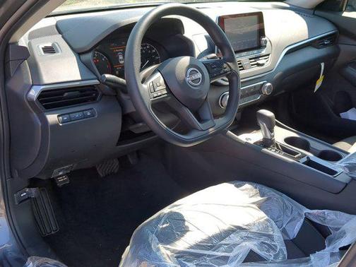 2025 Nissan Altima S FWD