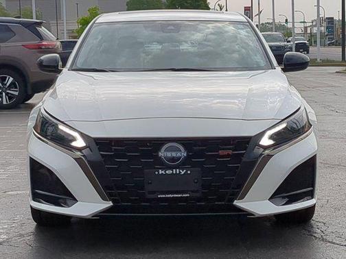 2024 Nissan Altima SR Intelligent AWD