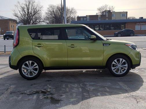 2016 Kia Soul +