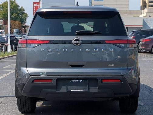 2025 Nissan Pathfinder S 4WD
