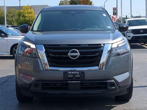 2025 Nissan Pathfinder S 4WD