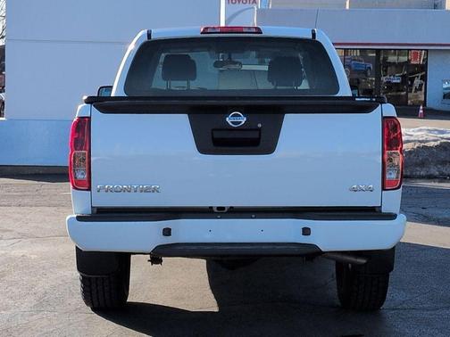2021 Nissan Frontier S