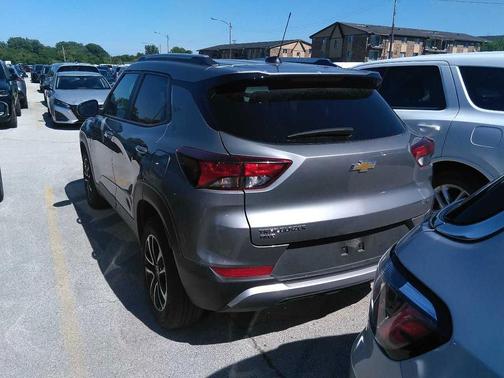 Sterling Gray Metallic 2025 Chevrolet Trailblazer LT
