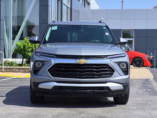 Sterling Gray Metallic 2025 Chevrolet Trailblazer LT