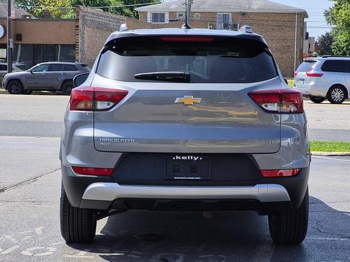 Sterling Gray Metallic 2025 Chevrolet Trailblazer LT