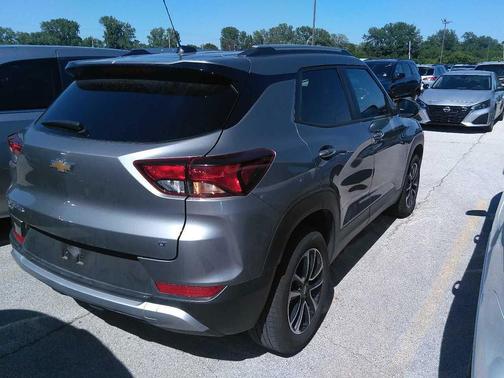Sterling Gray Metallic 2025 Chevrolet Trailblazer LT