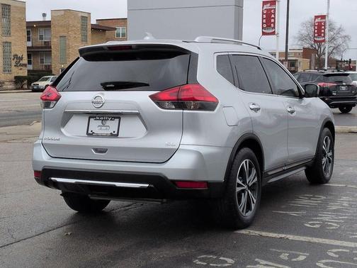 2017 Nissan Rogue SL