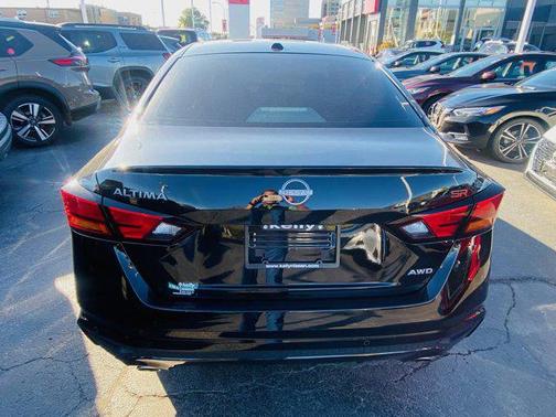 2025 Nissan Altima SR AWD