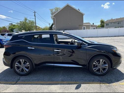 Super Black 2023 Nissan Murano Platinum Intelligent AWD