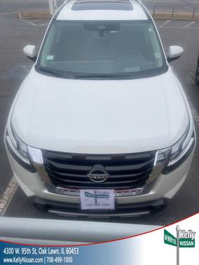 2023 Nissan Pathfinder Platinum 4WD