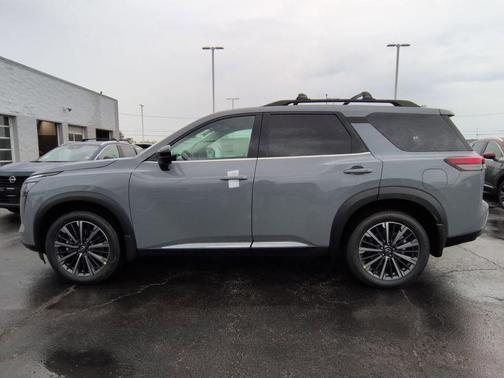 Boulder Gray Pearl 2026 Nissan Pathfinder Platinum