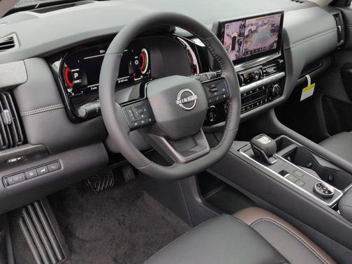 Boulder Gray Pearl 2026 Nissan Pathfinder Platinum