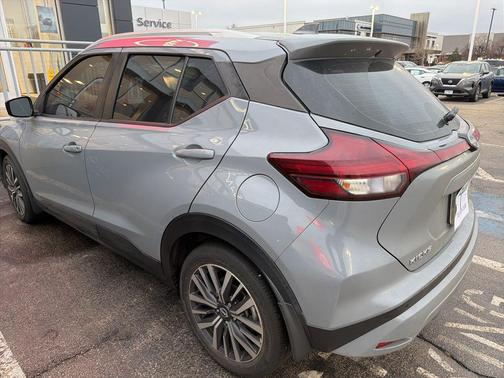2022 Nissan Kicks SV