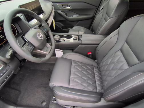 Gun Metallic 2026 Nissan Rogue Platinum